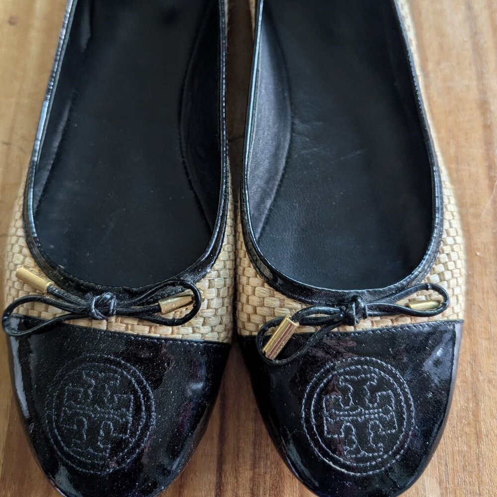 Tory Burch Flats Basket with Black Patent toe with TB logo  Size 10   HOT DEAL!!